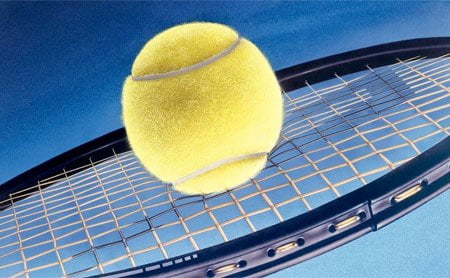 jugar al tenis